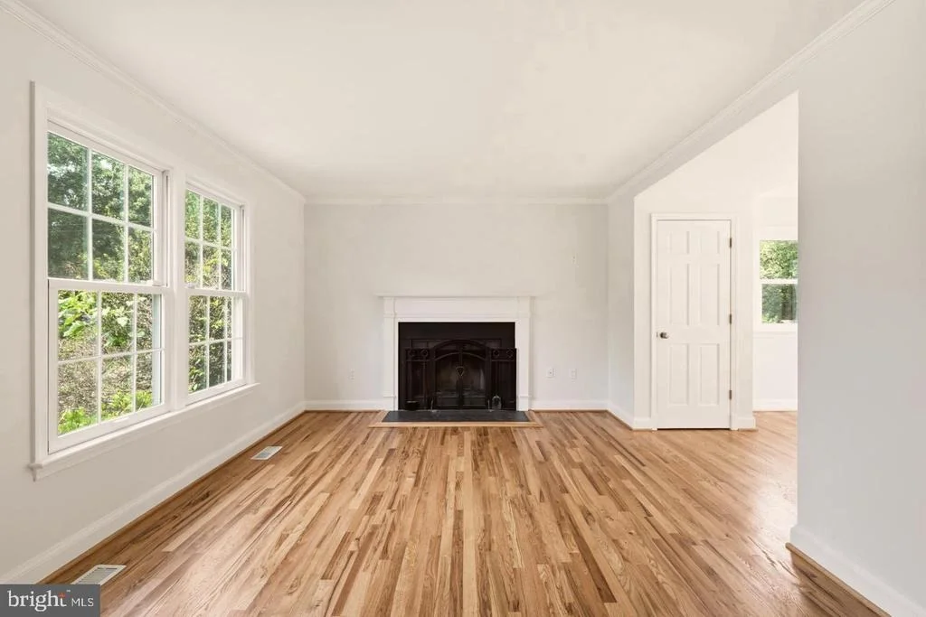 Photo of 11117 MIDVALE ROAD