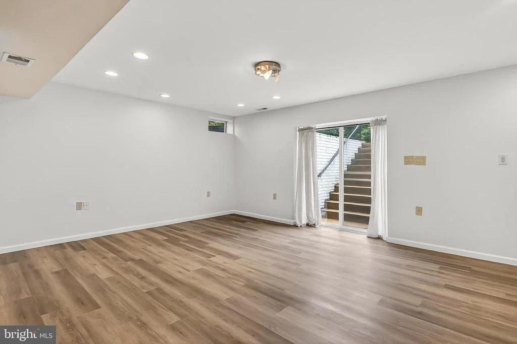 Photo of 25825 SPRING FARM CIRCLE