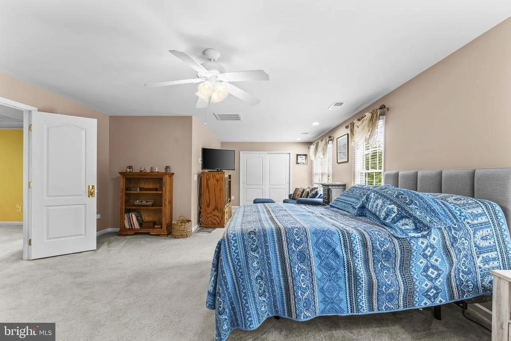 Photo of 5777 WATERLOO BRIDGE CIRCLE