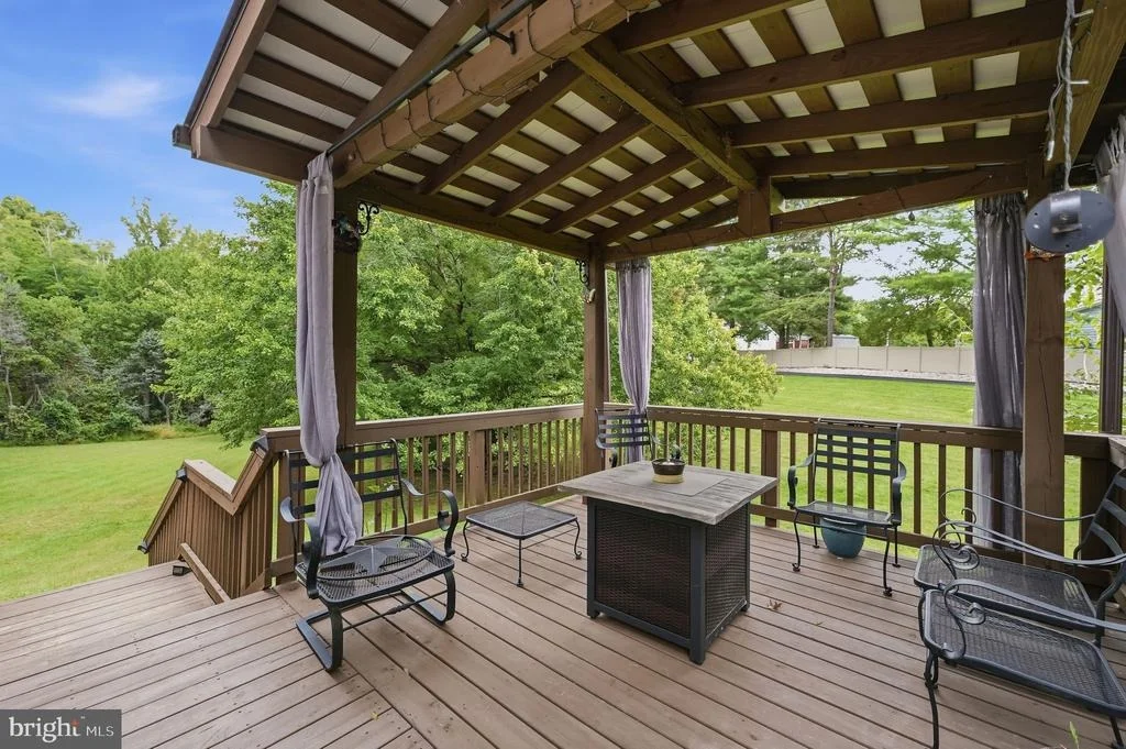 Photo of 8114 HILLCREST DRIVE