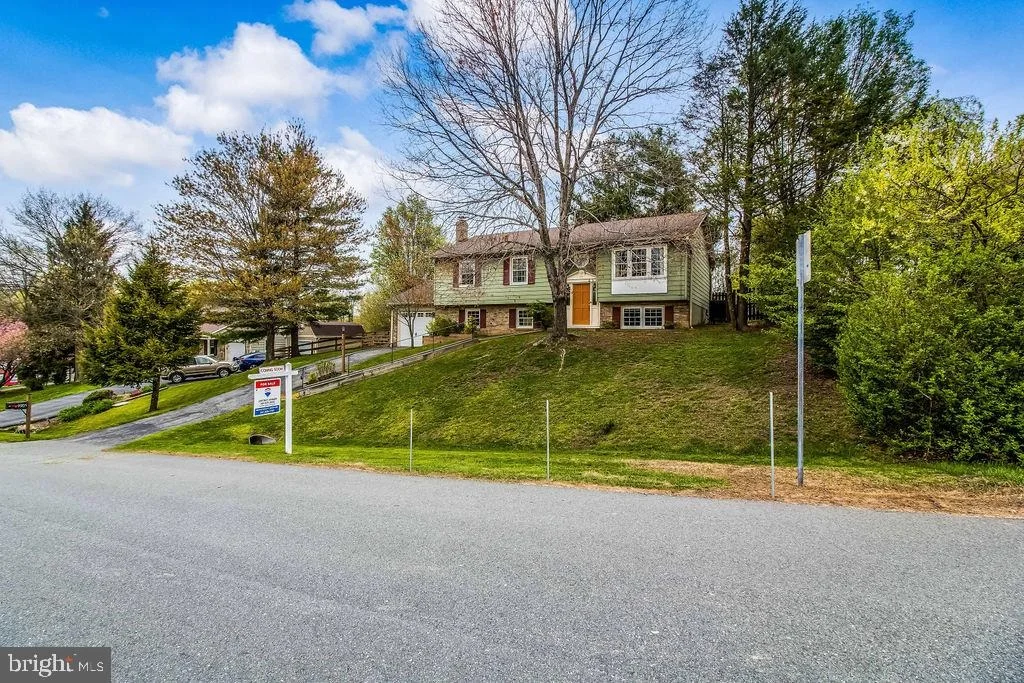 Photo of 9905 BISCAYNE LANE