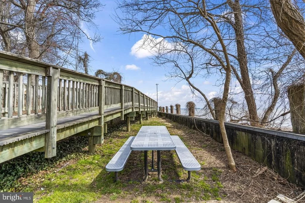Photo of 2944 HERITAGE DRIVE