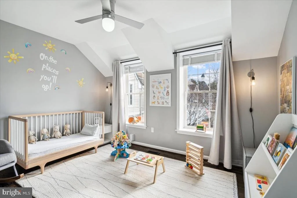 Photo of 2554 BEAR DEN ROAD