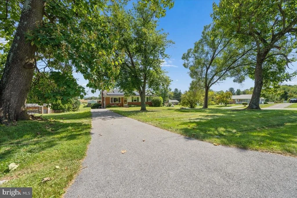 Photo of 5601 CALVERT DRIVE