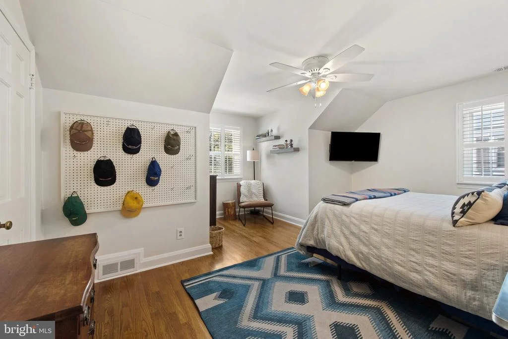 Photo of 304 CEDARCROFT ROAD