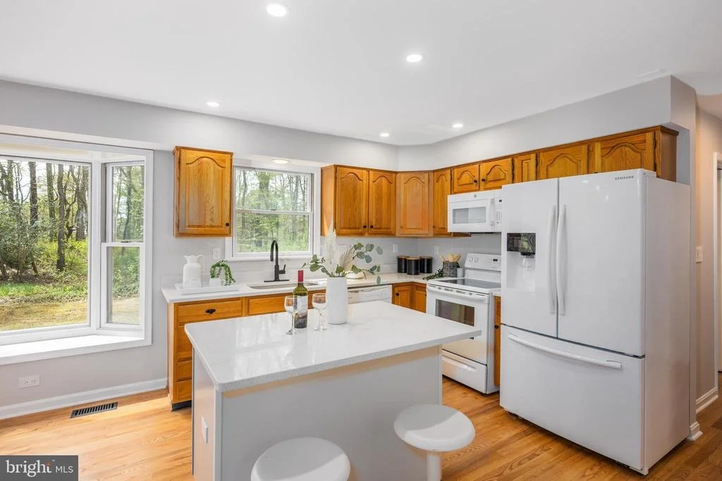 Photo of 525 UPTON ROAD