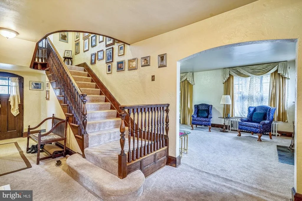 Photo of 200 MEALEY PARKWAY