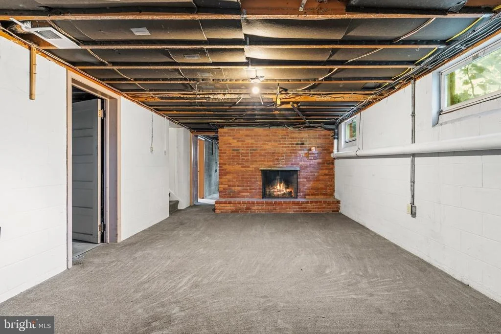 Photo of 6783 SUNNYBROOK DRIVE