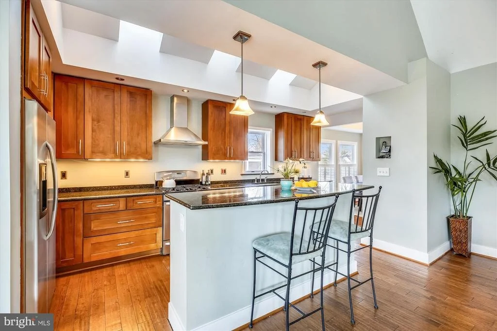 Photo of 10412 EDGEWOOD AVENUE