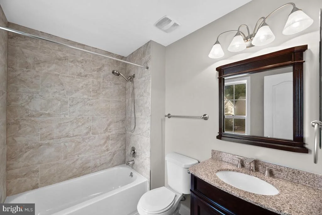 Photo of 1805 N GREENLEESE DRIVE