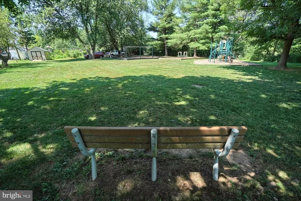 Photo of 8000 GLENDALE COURT