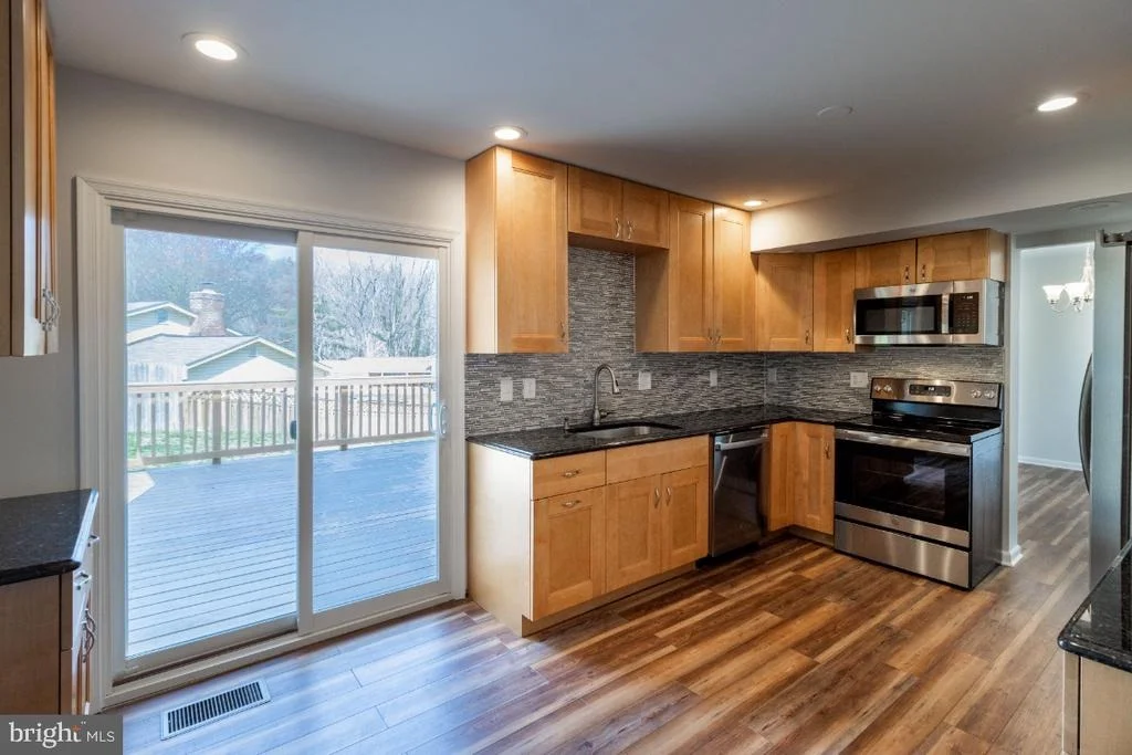 Photo of 16118 KENNY ROAD