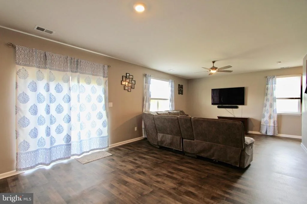 Photo of 746 SEABREEZE RD