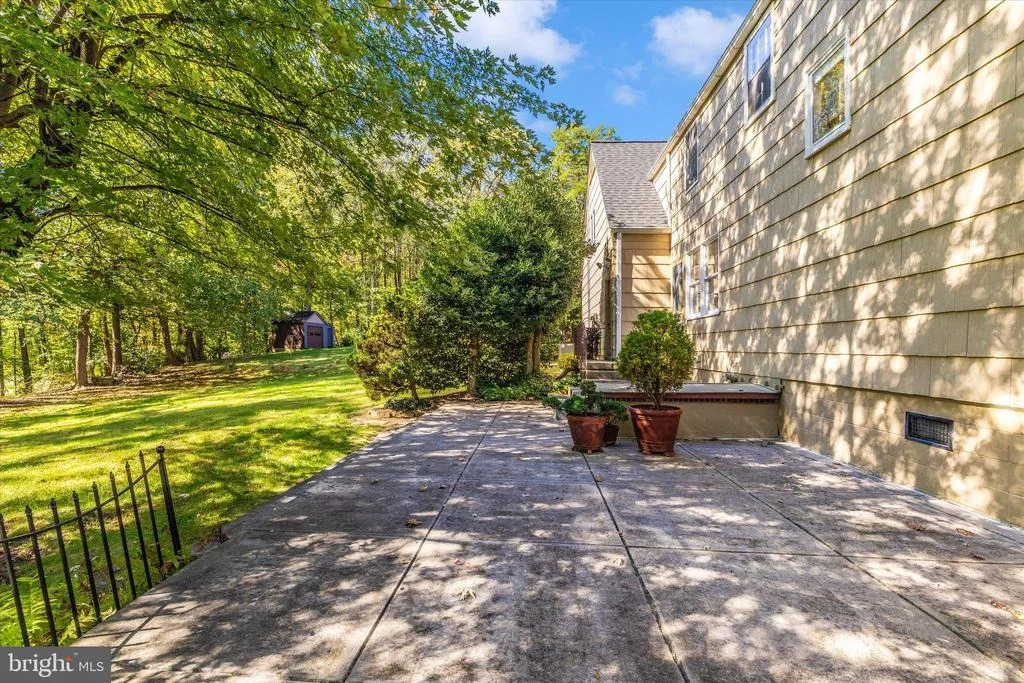 Photo of 5433 SHOOKSTOWN ROAD