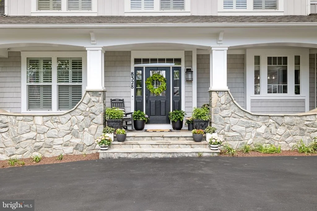 Photo of 8328 PINE KNOTT COURT