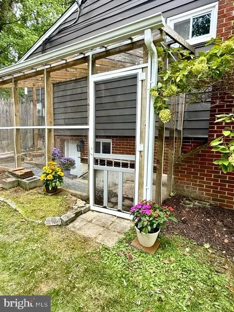 Photo of 1219 DOWNS DRIVE