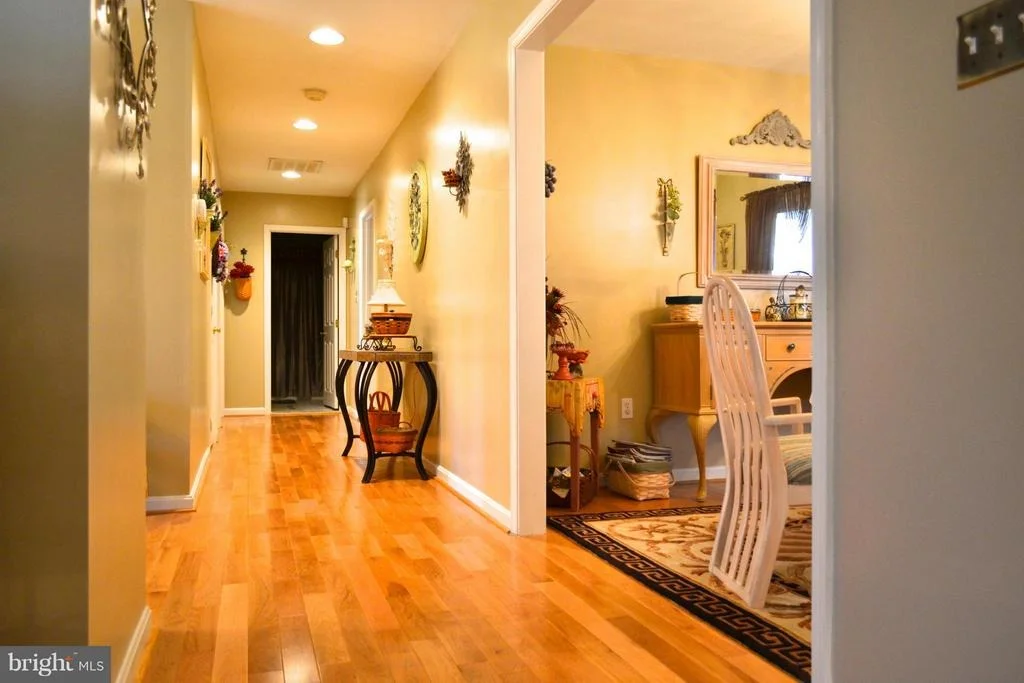 Photo of 25 W END BOULEVARD