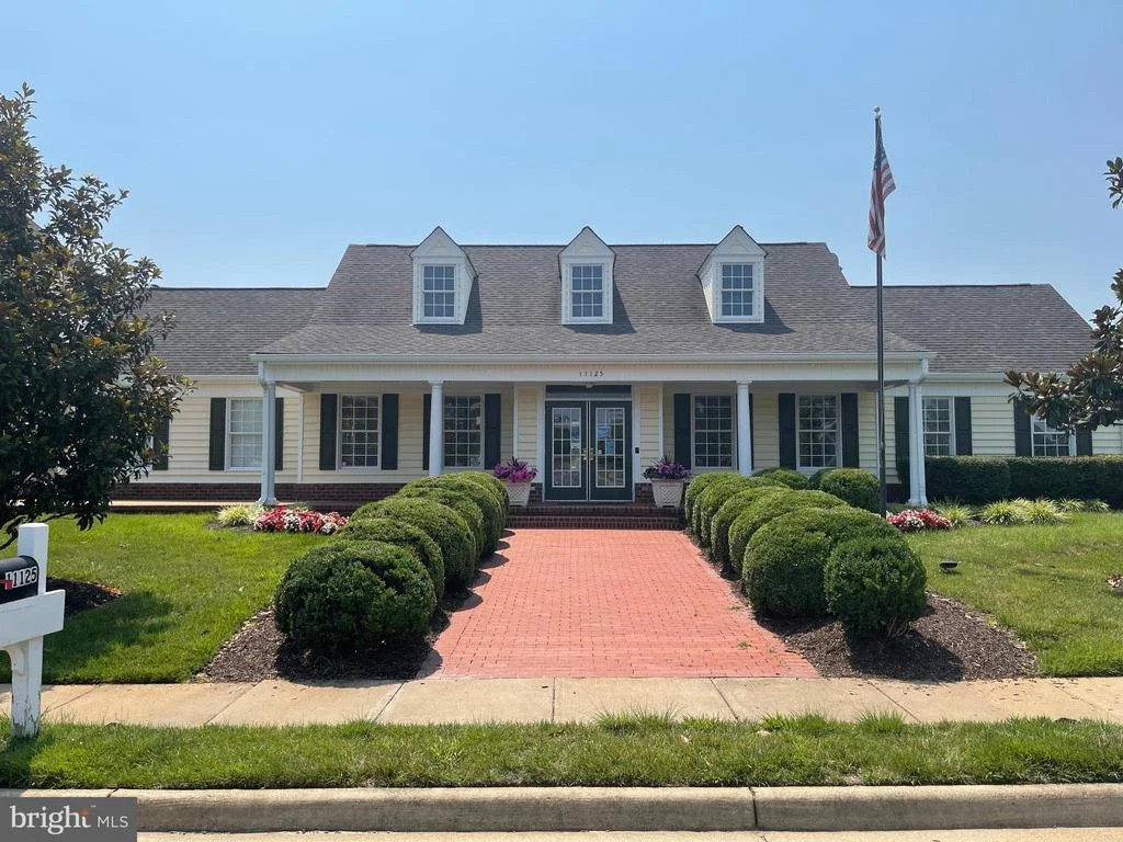 Photo of 6912 VERSAILLE DRIVE