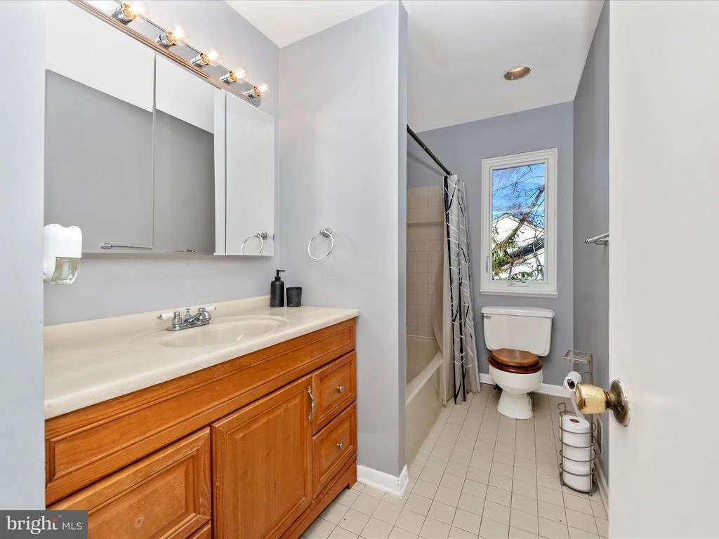 Photo of 6264 AUDUBON DRIVE
