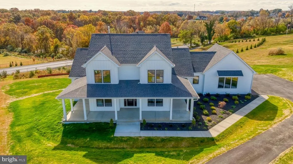 Photo of 2527A FOURLEAF DRIVE