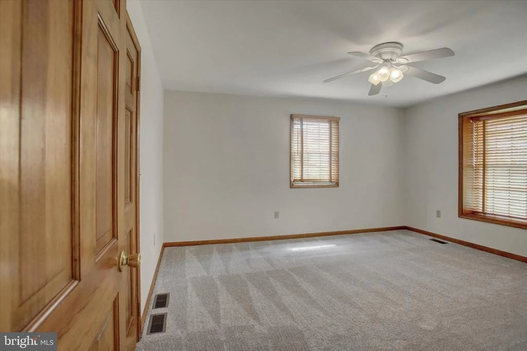 Photo of 8001 MAPLEVILLE ROAD