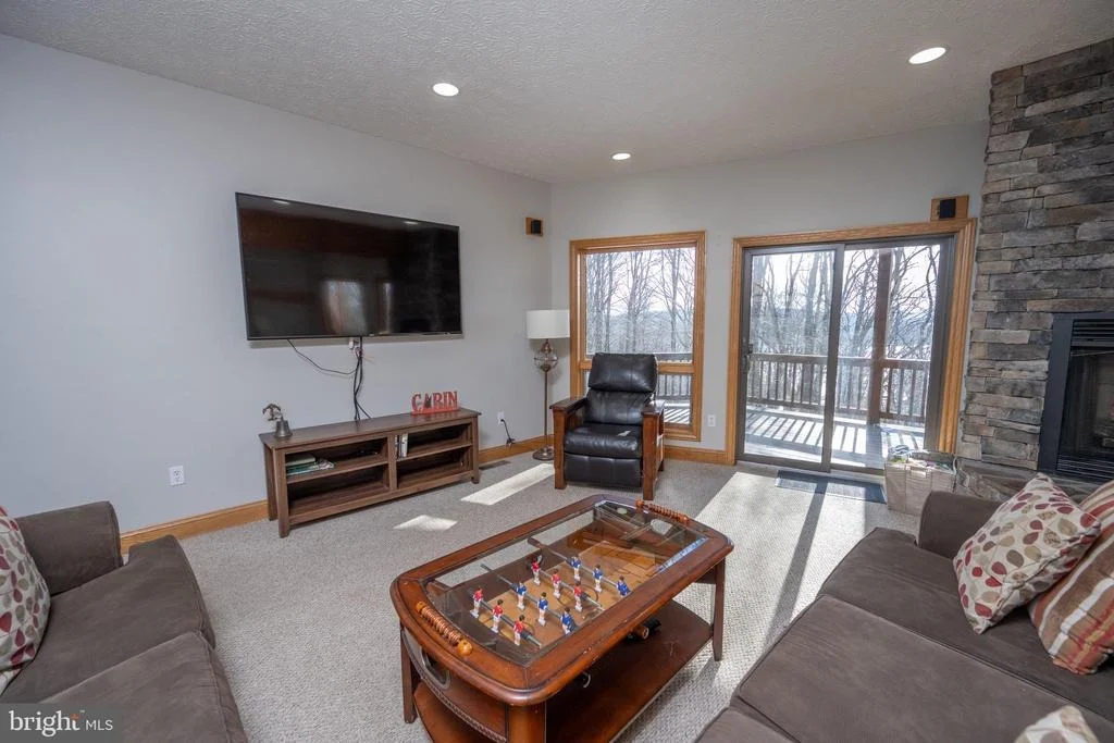 Photo of 723 PINNACLE DRIVE