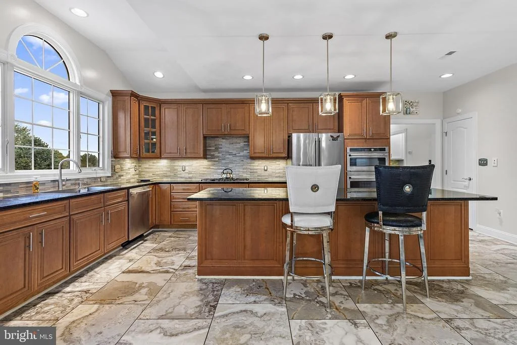 Photo of 2304 WILLOW VALE DRIVE
