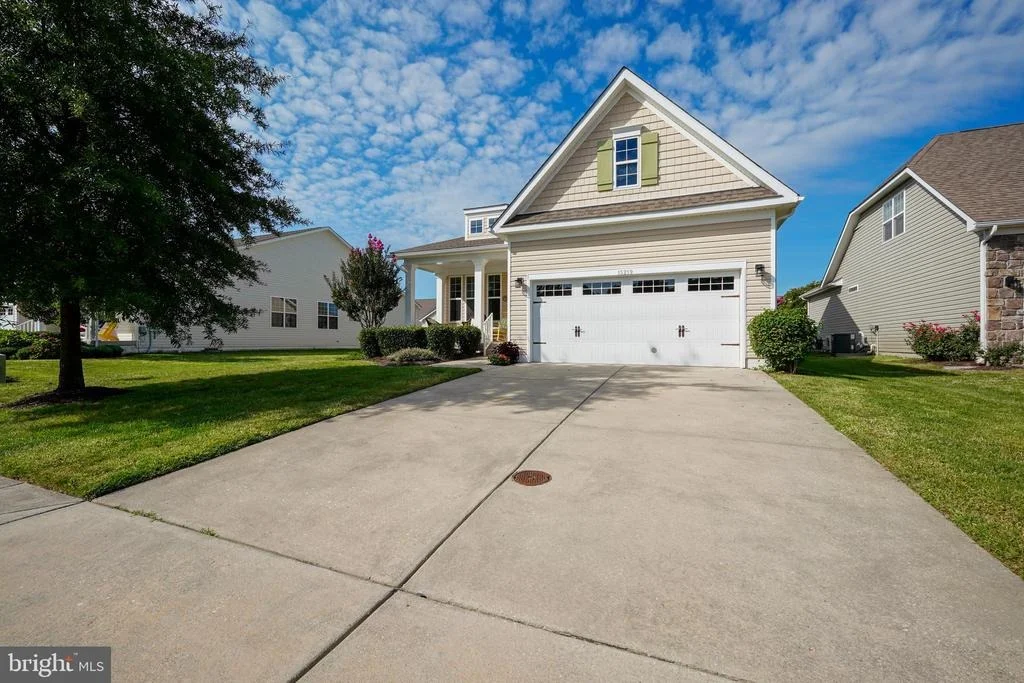 Photo of 15219 ROSEMOUNT LANE