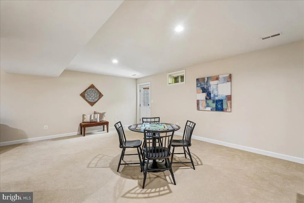 Photo of 6322 HALSEY ROAD