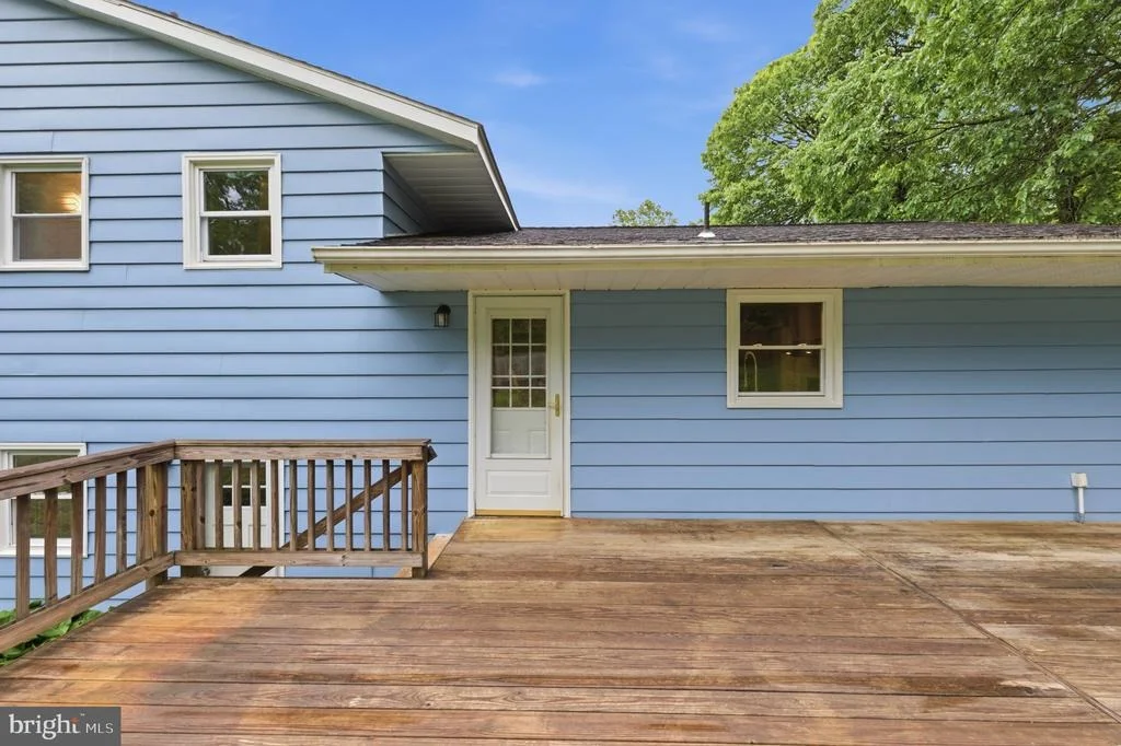 Photo of 7338 STUART CIRCLE