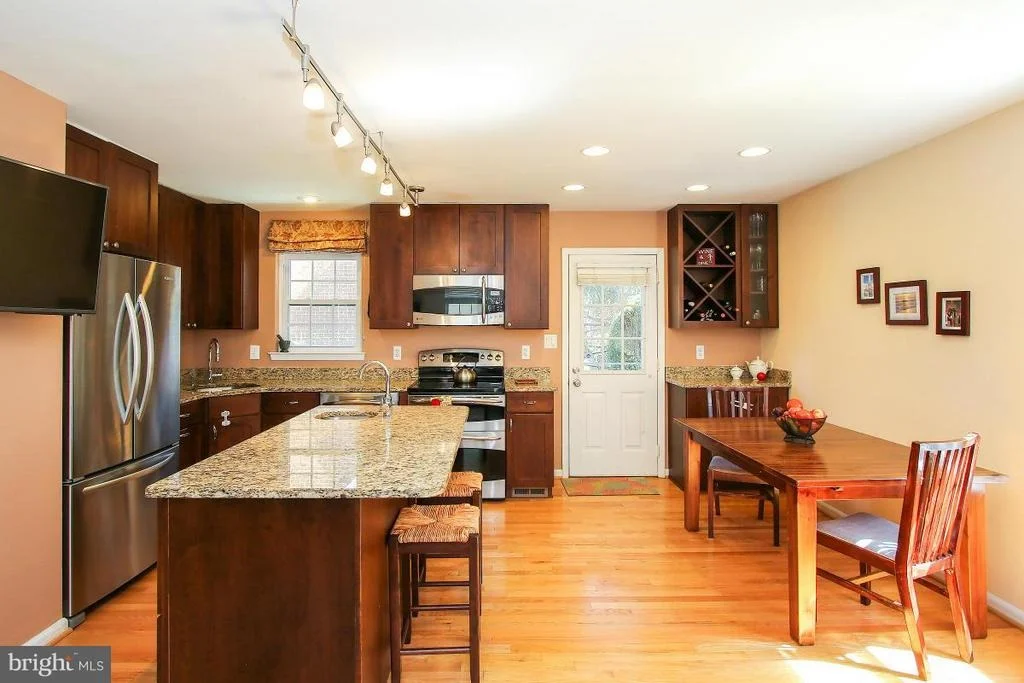 Photo of 9710 PLEASANT GATE LANE