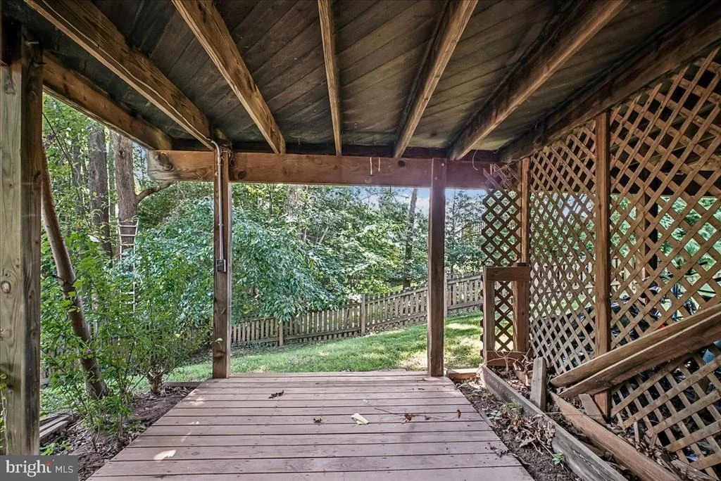 Photo of 9357 CHESTNUT KNOLLS DRIVE