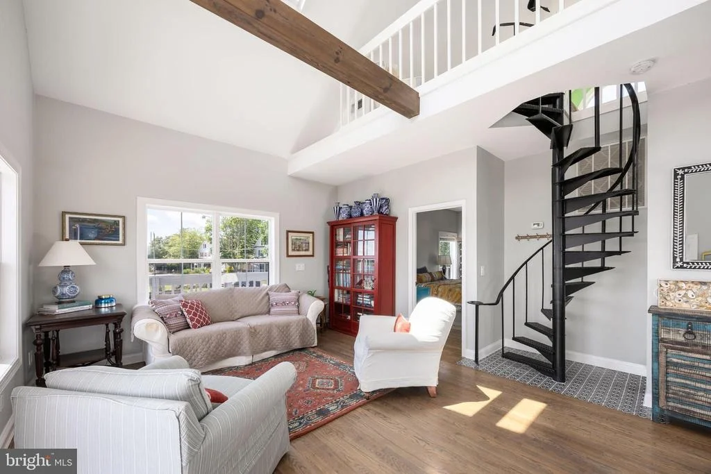 Photo of 23851 RIVER STREET