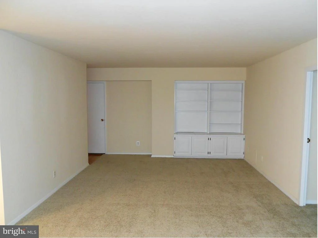 Photo of Unit 601 at 9701 FIELDS ROAD
