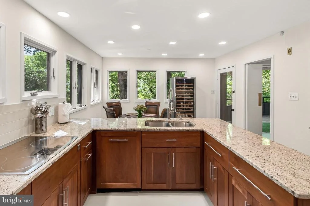 Photo of 2603 KLINGLE ROAD NW
