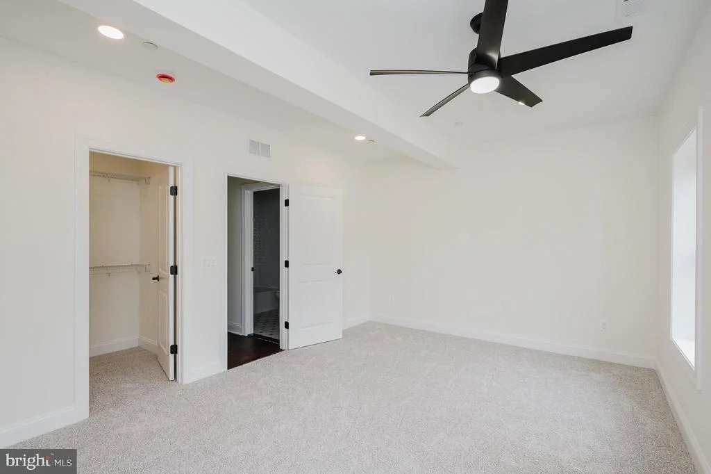 Photo of 1709 LAUREL BROOK ROAD