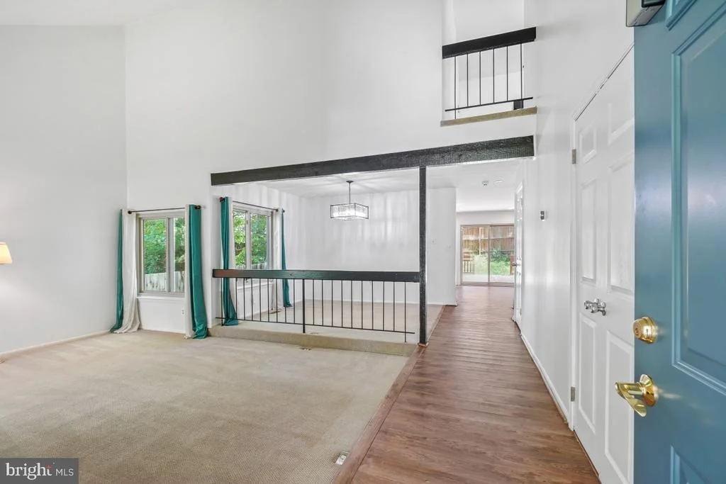 Photo of 19005 HARKNESS LANE
