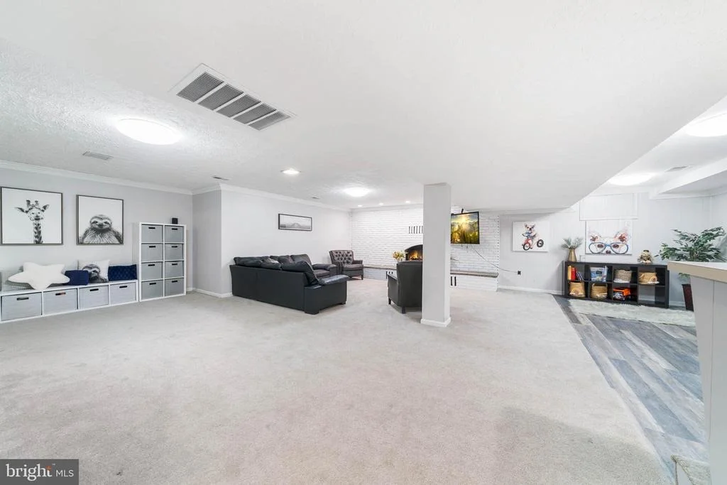 Photo of 15304 WATERGATE ROAD