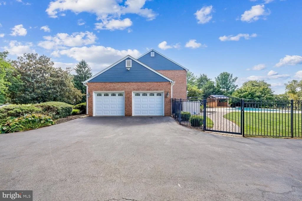 Photo of 21704 STABLEVIEW DRIVE
