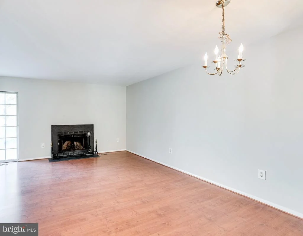 Photo of 3814 ROLLING WAY
