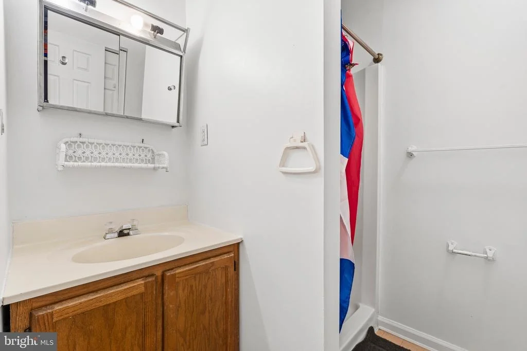 Photo of 588 MEADOWBROOK DRIVE