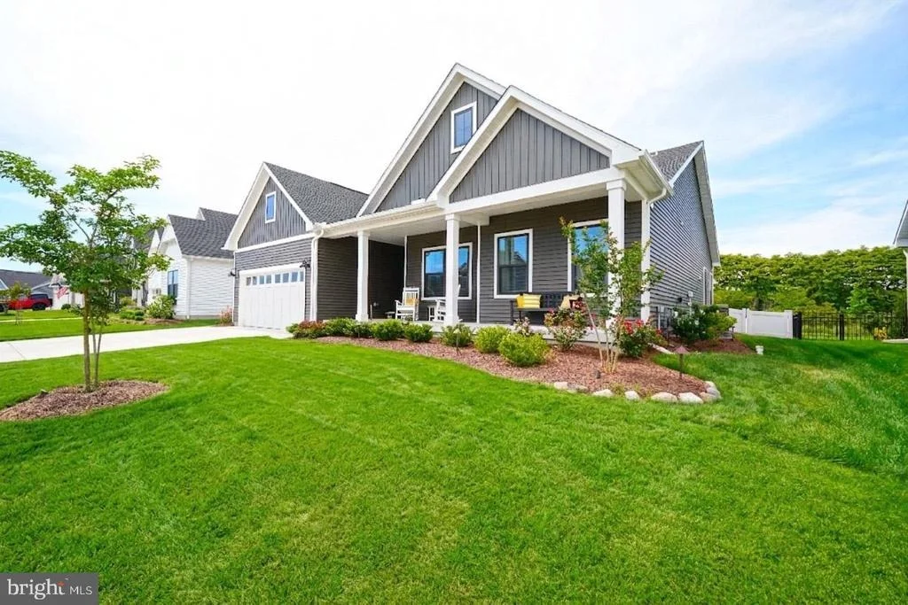 Photo of 32224 HERITAGE ROAD