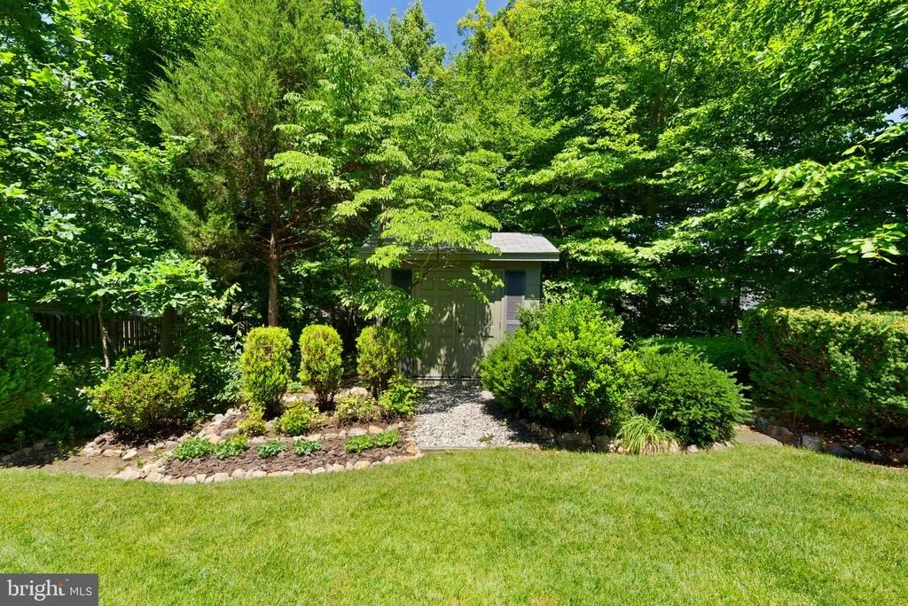 Photo of 6703 RED JACKET ROAD