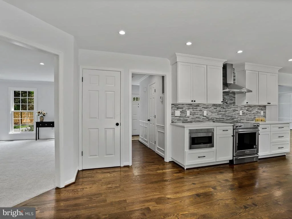 Photo of 8205 GOODHURST DRIVE