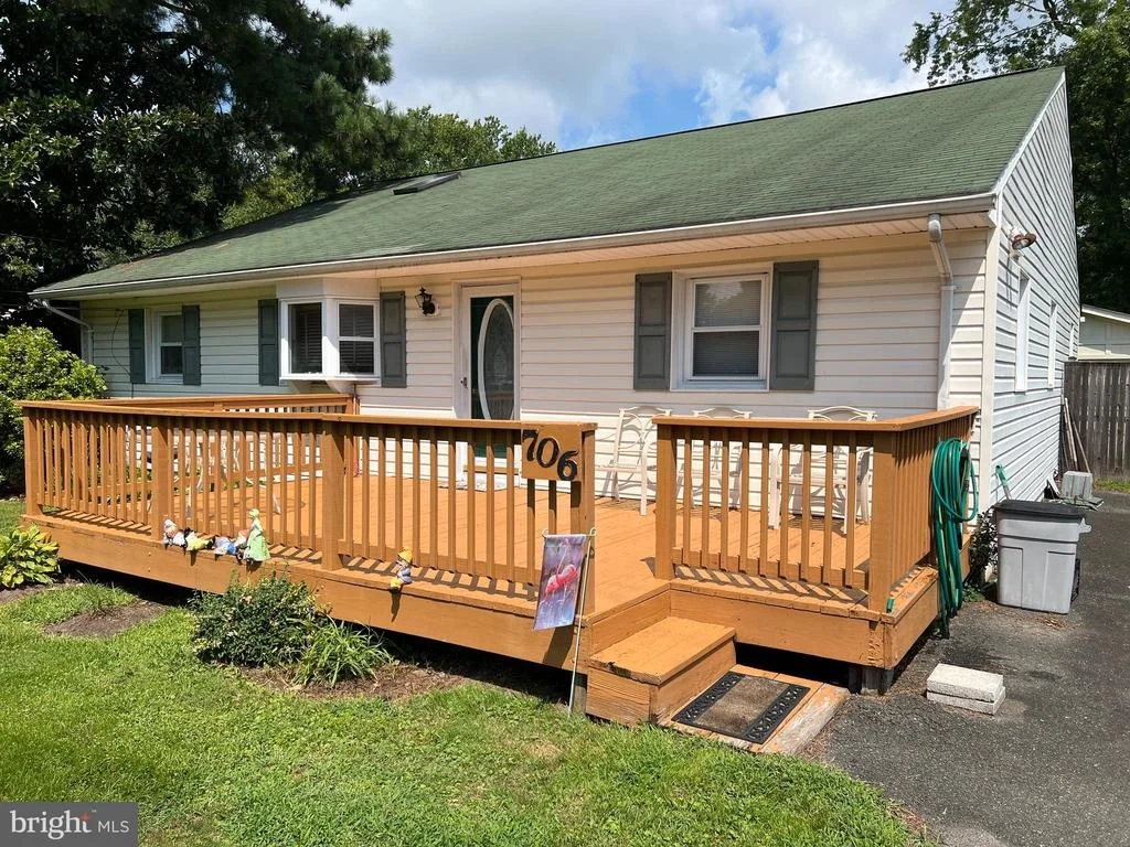 Photo of 706 KINGFISHER ROAD
