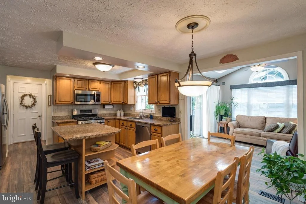 Photo of 4604 THORNHURST DRIVE