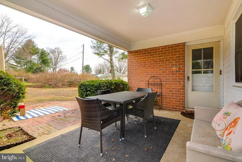 Photo of 9702 LONGVIEW DRIVE