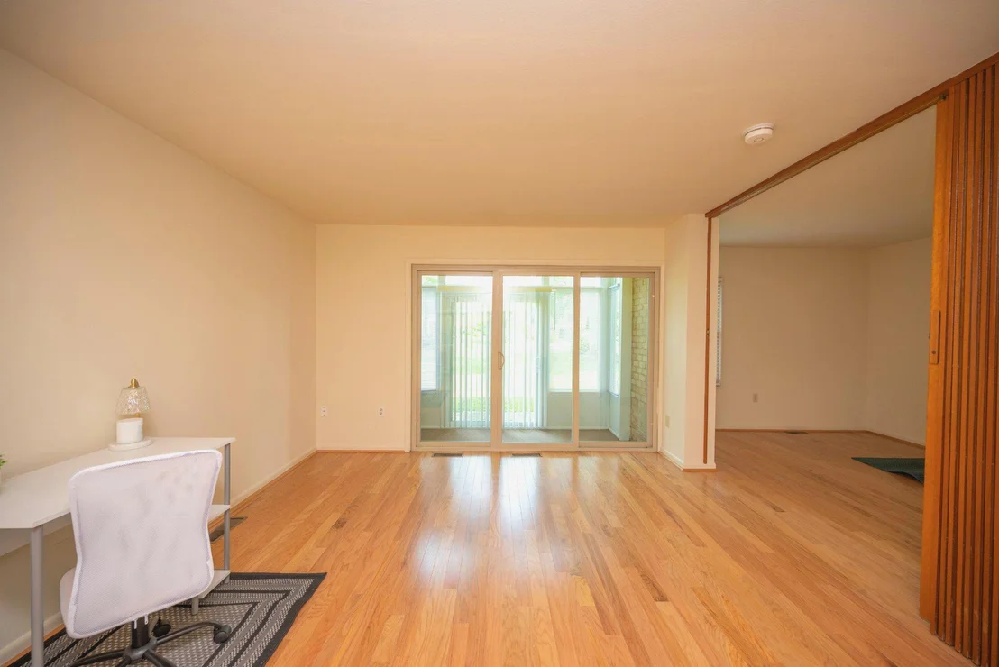 Photo of Unit 81F at 3632 GLENEAGLES DRIVE