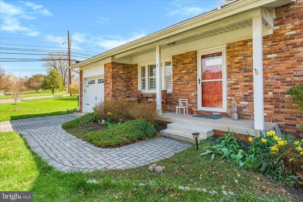 Photo of 2 LOMBARDY DRIVE