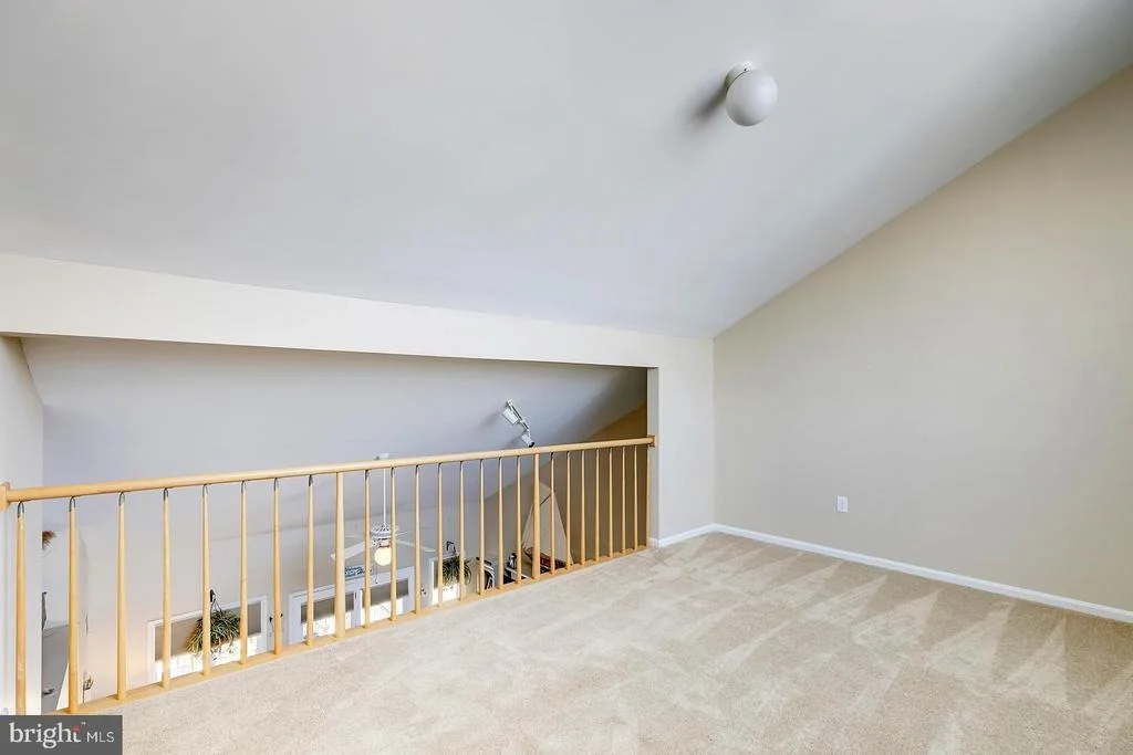 Photo of 7 HUNTERS POINT